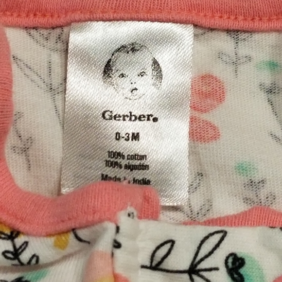Pair of Footed Pajamas By Gerber - Picture 2 of 5